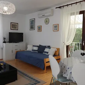 https://apartments-knezovic.in-istria.net